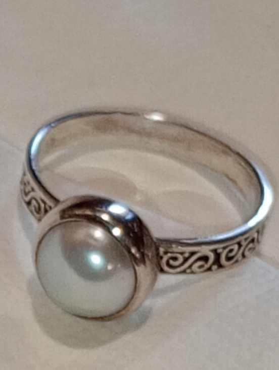 Janice Girardi Jewelry - Pearl Sterling Silver Scroll Band Pearl Ring Bezel Set By Janice Girardi